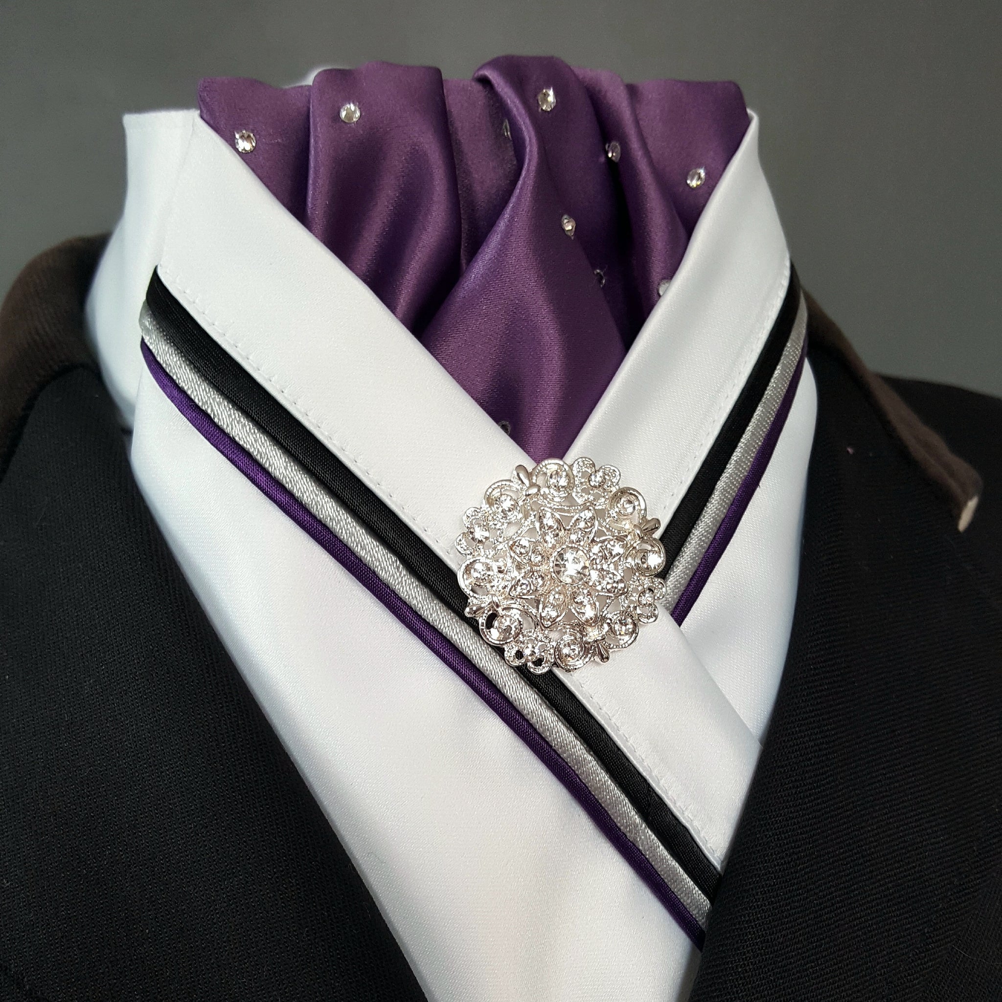 Mauve and White Crossover Stock