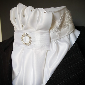 White Euro Stock with Lace Feature Collar